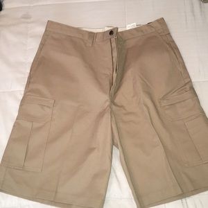 New Men’s Dickies shorts